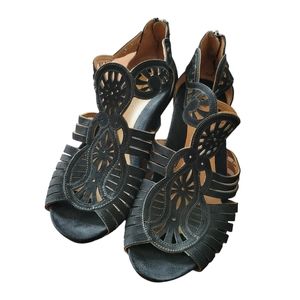 Earthies Caradonna Black Wedge Sandals, Size: 10B